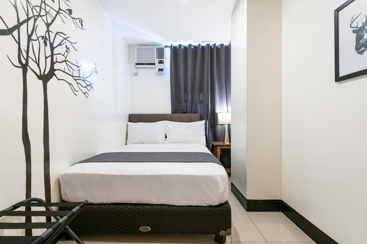 Artemis Place Makati Hotel Makati City Esterno foto