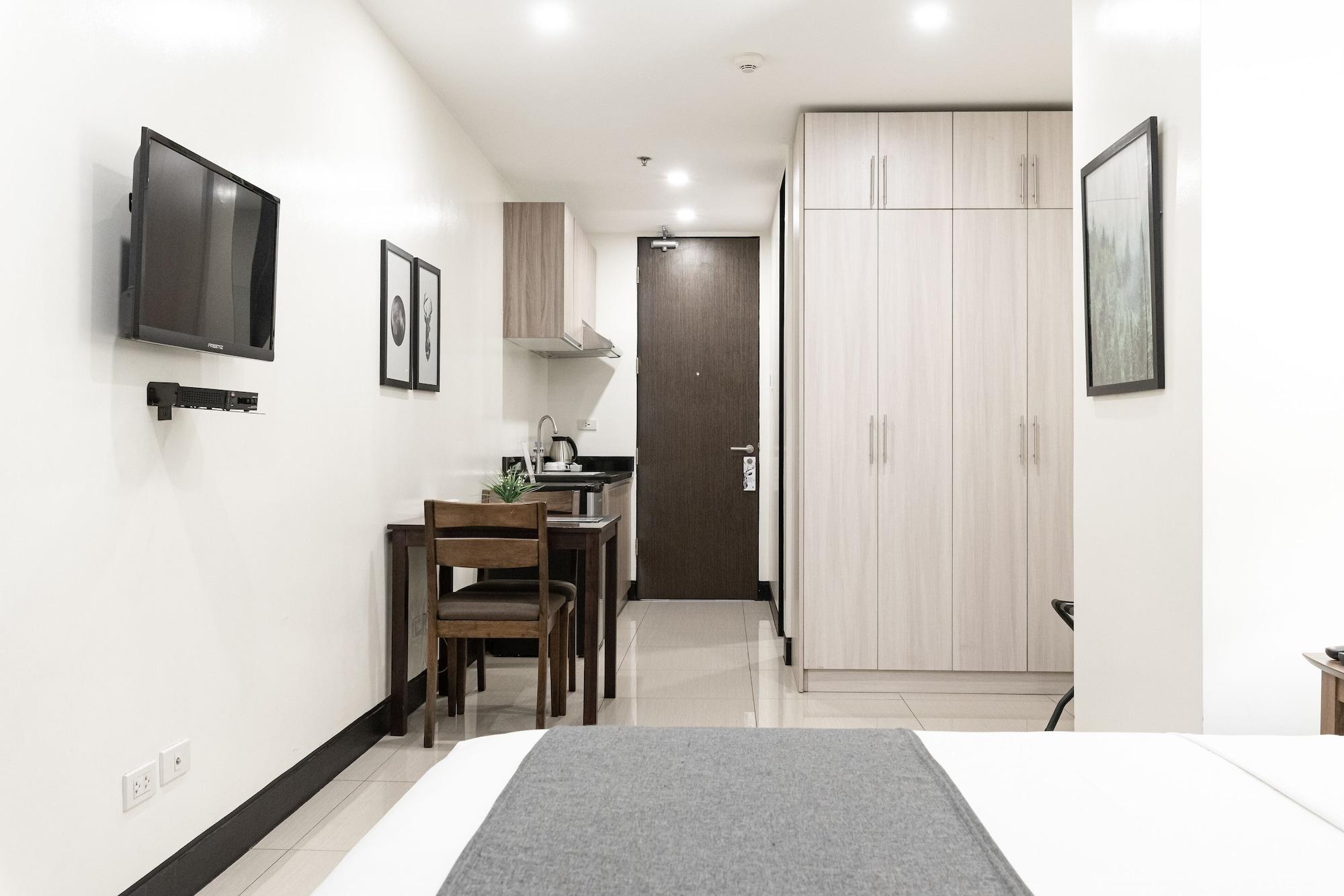 Artemis Place Makati Hotel Makati City Esterno foto