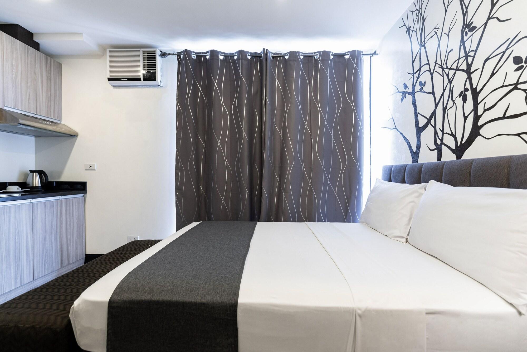 Artemis Place Makati Hotel Makati City Esterno foto